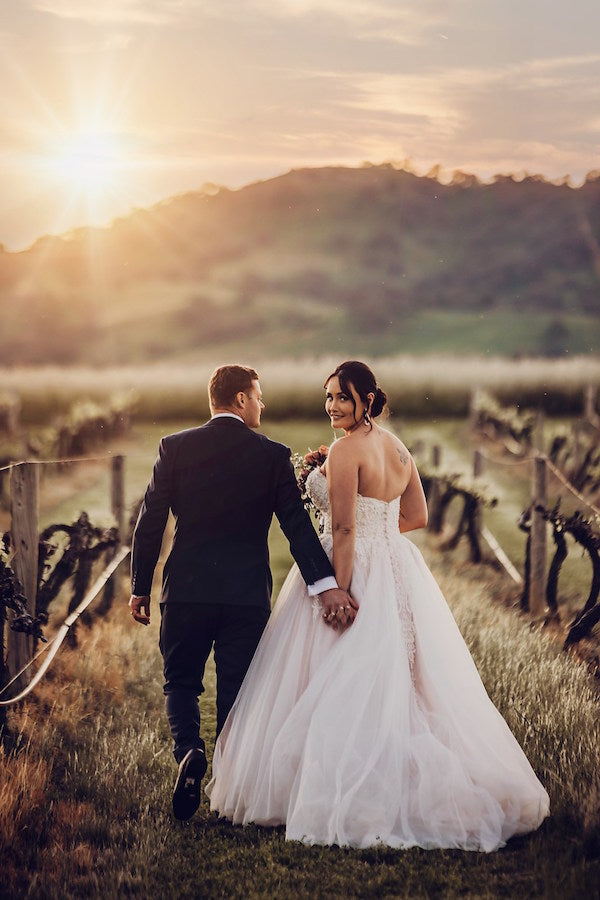 at burnbrae wines for a mudgee monkey floral wedding
