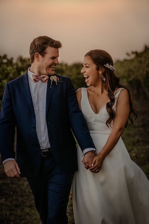 happy couple getting married at sunset in Mudgee flowers by mudgee monkey florist