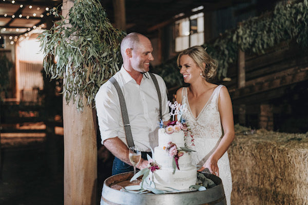 country barn wedding with cake