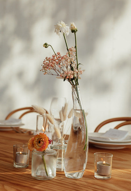 Table scape flowers at the Pavilion lowes wines Mudgee 