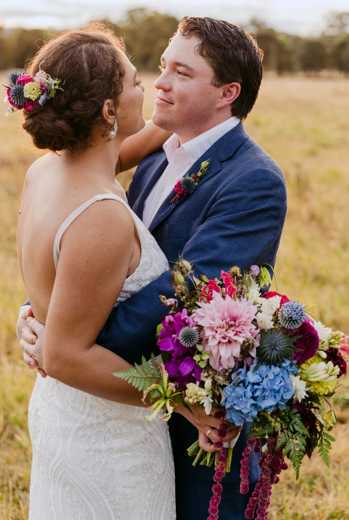 colourful and joyous mudgee wedding with flowers and bouquet by Mudgee Monkey florist adn events