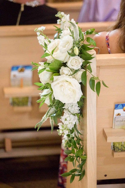 Church pews for Mudgee wedding with mudgee wedding flowers